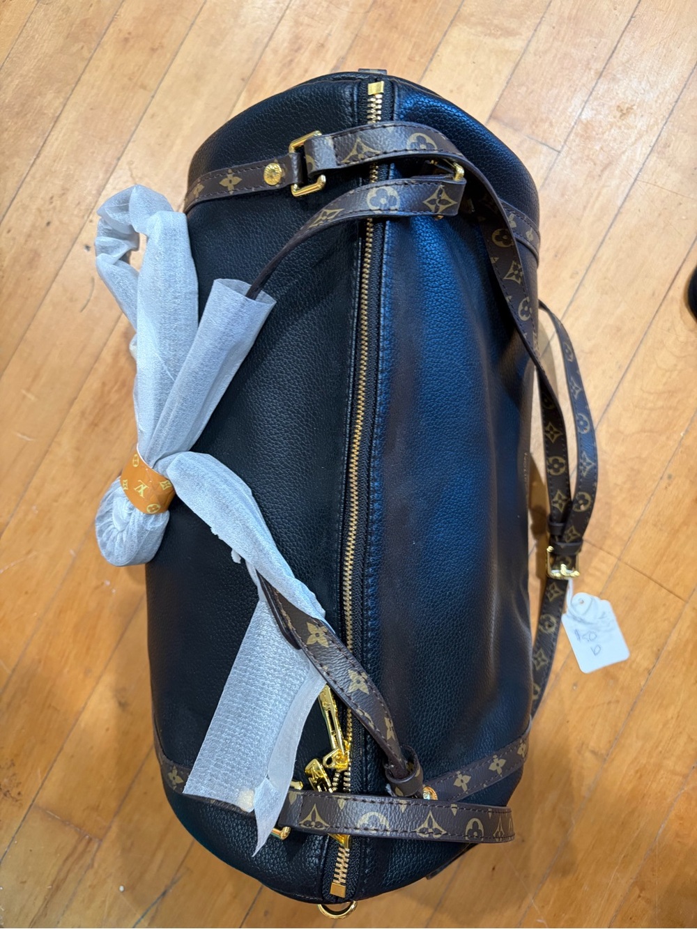 Fashion inspired duffle/shoulder bag Bag with Monogram Strap - Picture 2 of 3